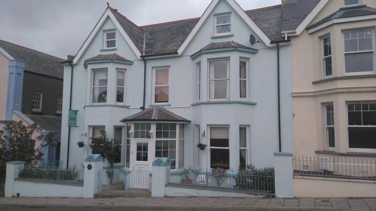 Bed and Breakfast Tara à Fishguard Extérieur photo